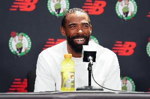 康利:以前客场来TD花园就很期待 如今终于能以主队球员身份体验